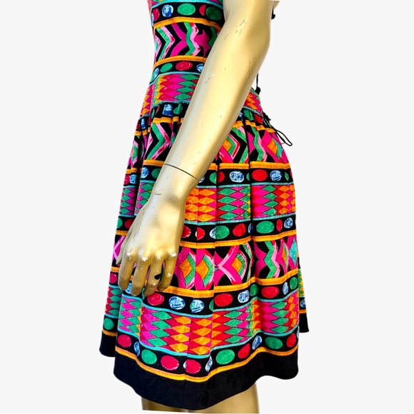VINTAGE A.J. BARI BRIGHT MULTI-COLOR LACE-UP BACK STRAPLESS FIT & FLARE DRESS 6 - Picture 5 of 8